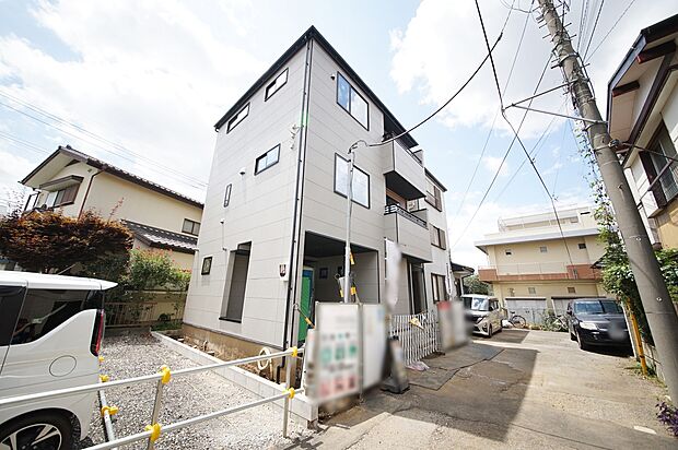 【外観】全居室2面採光+収納完備・リビングイン階段・浄水器・食洗機・対面キッチン・浴室乾燥機など設備充実