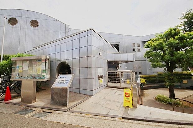 南大泉図書館