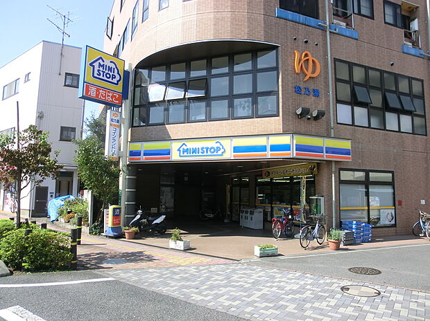 ミニストップ
