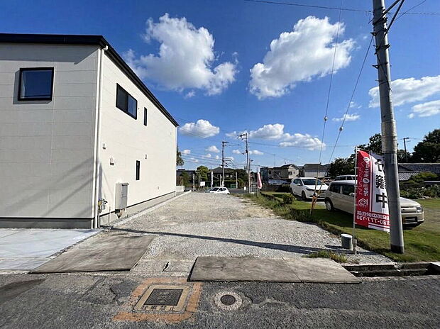 近鉄橿原線「近鉄郡山」駅徒歩8分の立地