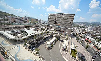 JR大和路線「王寺」駅 3500ｍ(バス17分「下牧南口」バス停徒歩7分～9分)