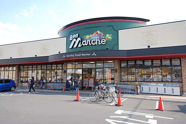 ボンマルシェ英賀保店