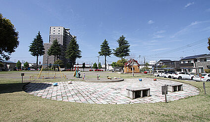 晃望台公園 約300m(徒歩約4分)