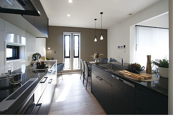 【NO.3-5 モデルハウス】敷地面積/266.49m2(80.61坪)
建物面積/135.37m2(40.86坪)
(2025年11月撮影)