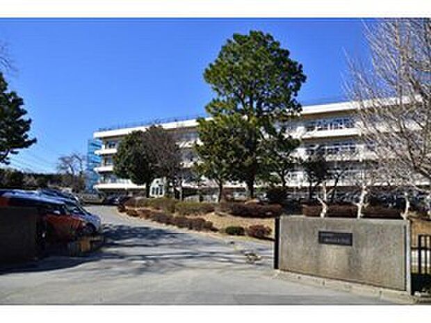 八千代市立大和田中学校（約1,711m）