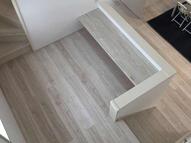 【スキップフロア】スキップフロア【イメージ図】
お家の中心にあるスキップフロアを介して家族の笑い声も広がり、開放感のある『吹き抜け』になっています♪