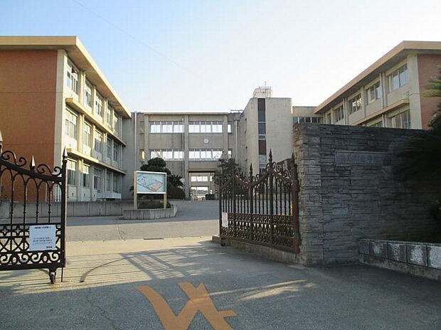 平坂中学校