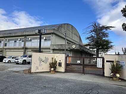 平郡中学校 1050m 