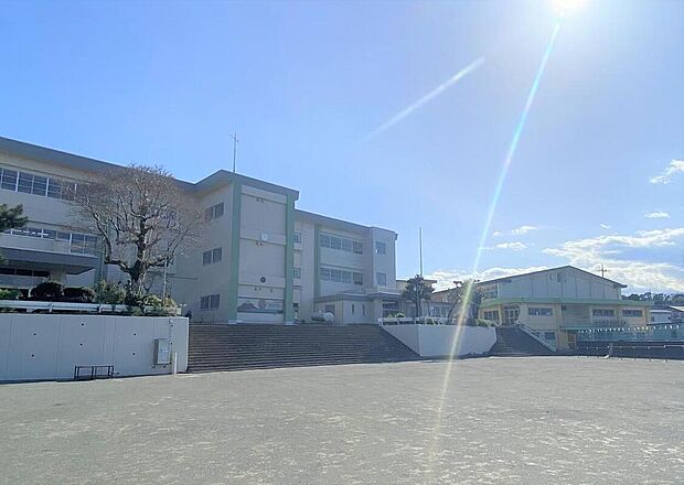 富士宮市立黒田小学校（約240m）