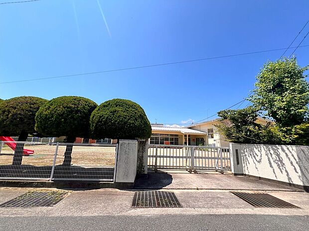 小楠幼稚園(約350m)