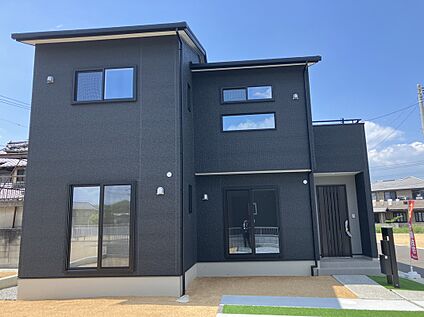 【タマタウン飯山町III　２号地】外観
