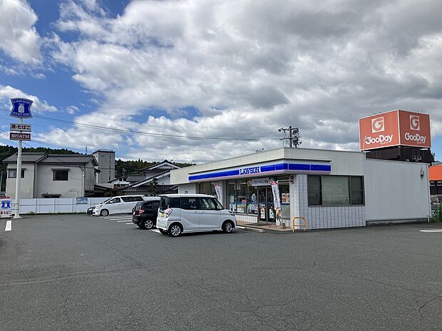 ローソン日田インター店(約350m)