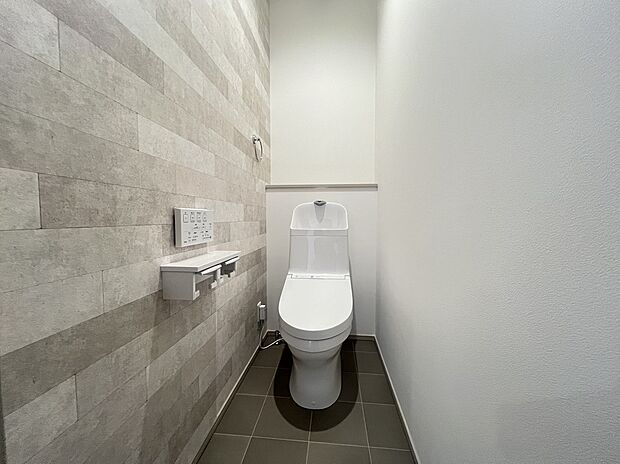 【トイレ】1階と2階両方にトイレ完備