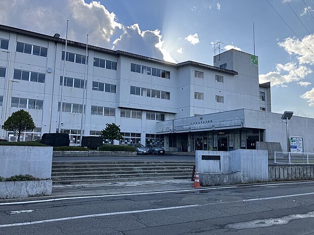 第三中学校（約1,100m）