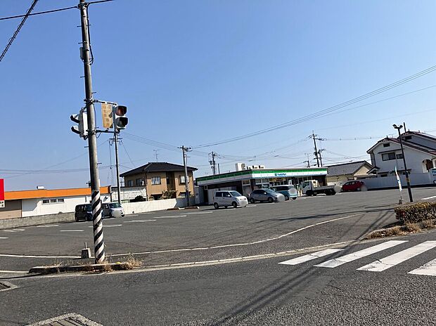ファミリーマート尾道高須町店