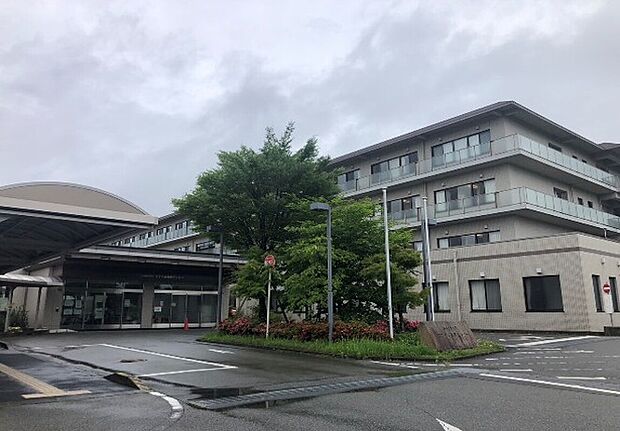 ささやま医療センター(約1,200m)