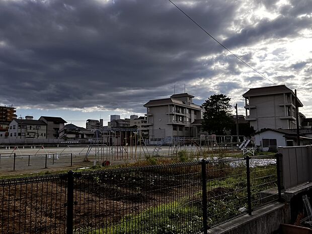 高知市立昭和小学校（約1,400m）