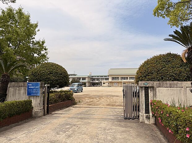 大分市立明野東小学校（約450m・徒歩6分）