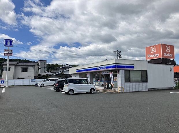 ローソン(約450m)
