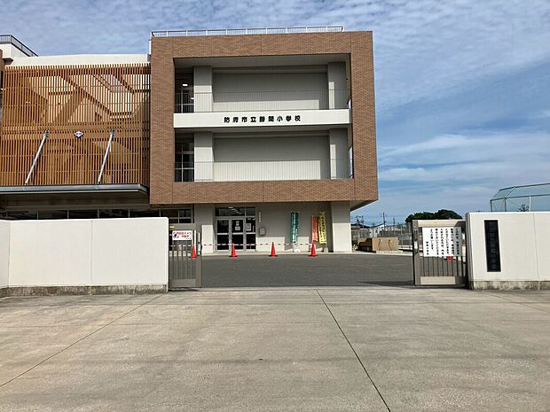 勝間小学校