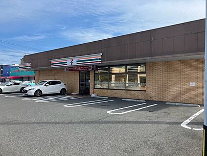 セブンイレブン防府緑町店 約450ｍ(徒歩約6分)