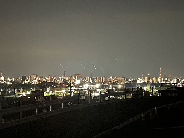 D12区画 夜景写真(2025年8月撮影)