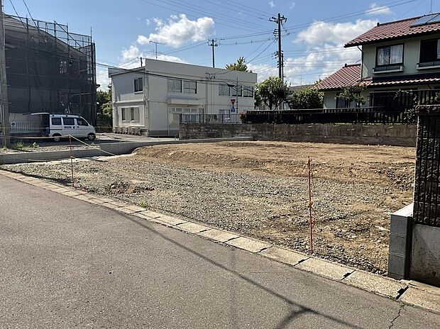 穏やかな暮らしを育む、閑静な住宅街。
全区画南道路で叶える、光と開放感あふれる暮らし！この場所から、理想の暮らしが始まります♪