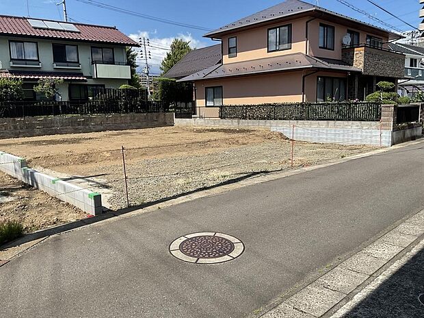 【現地写真】平坦地で、安心・快適な通勤と通学！子育て世代に選ばれる、安心と快適の街♪ゆとりある敷地で、家族の理想の住まいづくりを叶えませんか。

