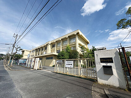 深谷小学校 680～800m(徒歩9～10分)