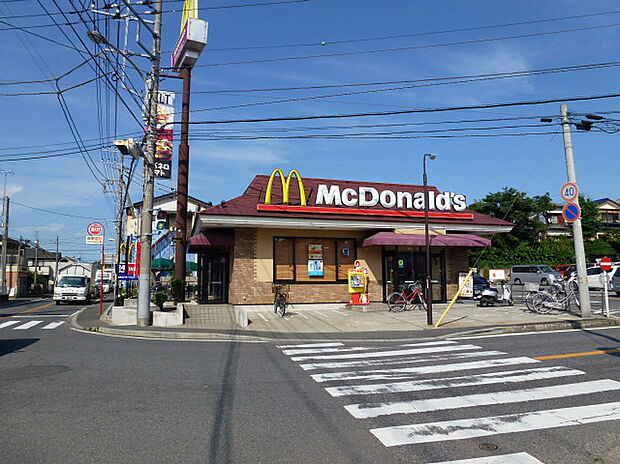 マクドナルド（約960m）
