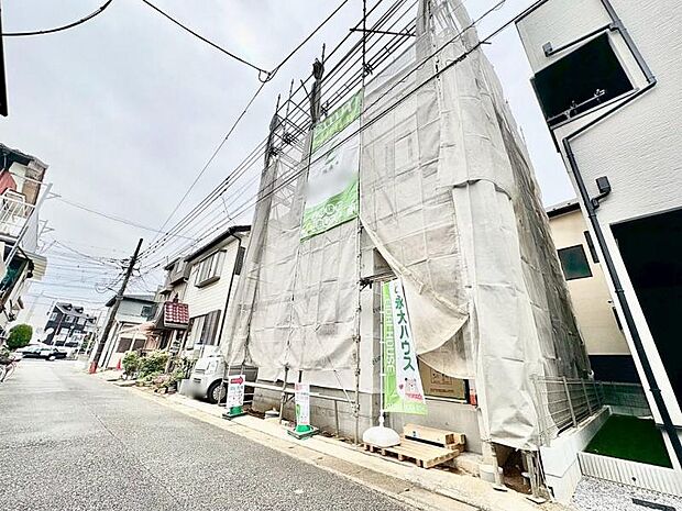 自社グループ物件だからこそ、情報の透明性とスピード感が違います。安全・安心を形にした住まいを、プロフェッショナルな対応でスムーズにお届けします。
