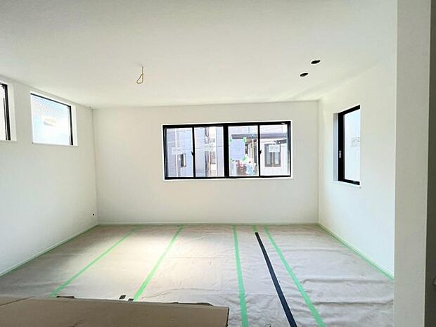 ◆着々建築中!建築中ですが室内の広さ等ご体感出来ます!是非実際にご見学ください!※2026.9月撮影
