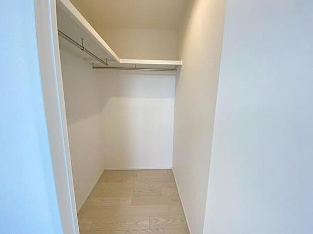 【【3F洋室5.6帖】】ウォークインクローゼット2ヶ所付!季節物もたっぷり収納可能