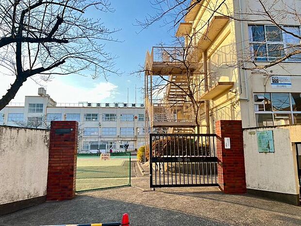 足立区立宮城小学校(約450m・徒歩6分)