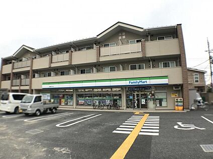 ファミリーマート蕨南町四丁目店 400m(-)
