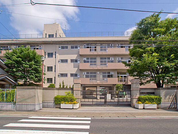 土合中学校（約1,700m）