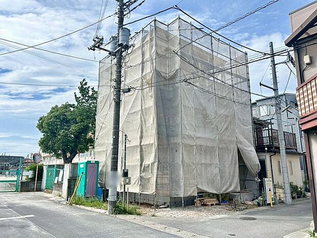 【現地】駅徒歩12分×2台駐車可！（車種制限有）生活便利な好立地に、永大グループ施工の住宅が登場。資金計画や住宅ローンのご相談も受付中！まずは「0120-800-356」までお気軽にお電話ください。