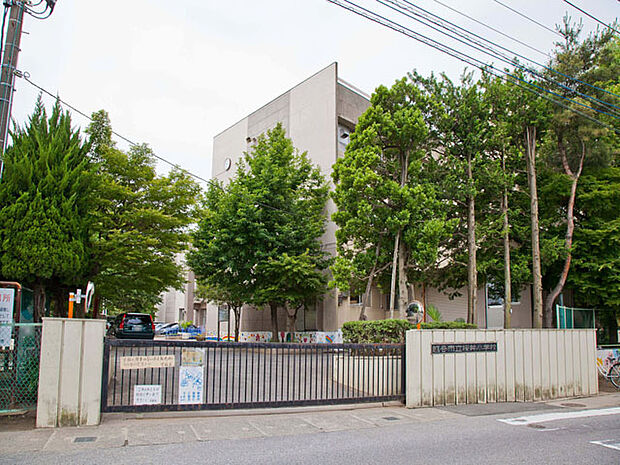 越谷市立桜井小学校(約900m)