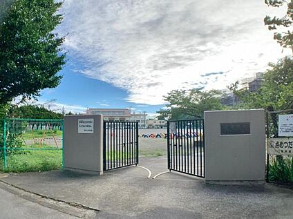 川口市立柳崎小学校 650m(-)