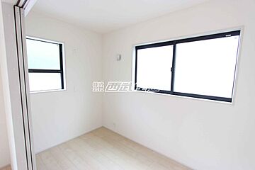 JR青梅線「河辺」駅 バス乗車15分、万場坂バス停下車 徒歩6分 その他