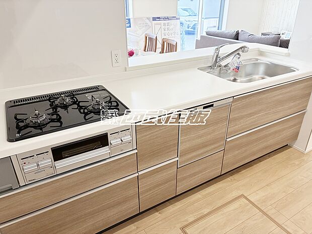 【システムキッチン】機能とデザインが調和した理想のキッチン