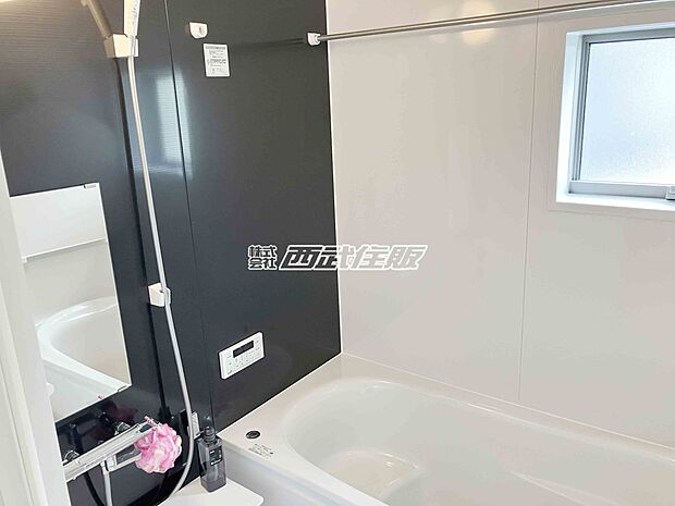 【バスルーム】 落ち着いたお色が素敵なバスルームです。同仕様写真