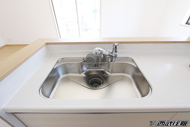 【非公開】【キッチン水栓】ビルトインタイプの浄水器で、飲み水も安心です。同仕様写真