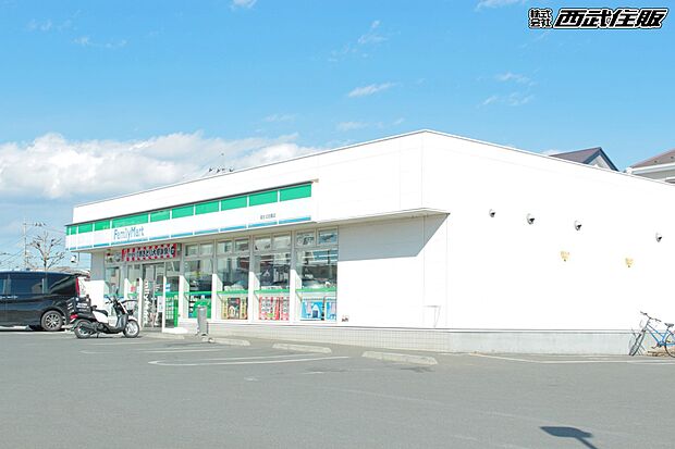 ファミリーマート 福生北田園店(約261m・徒歩4分)