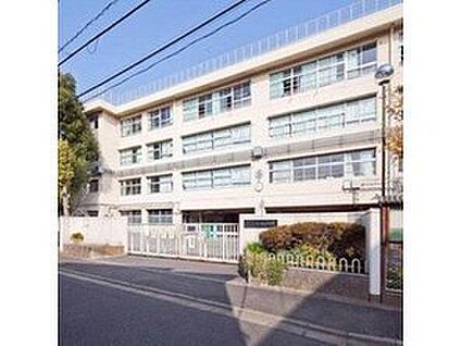 世田谷区立上祖師谷中学校 1700ｍ