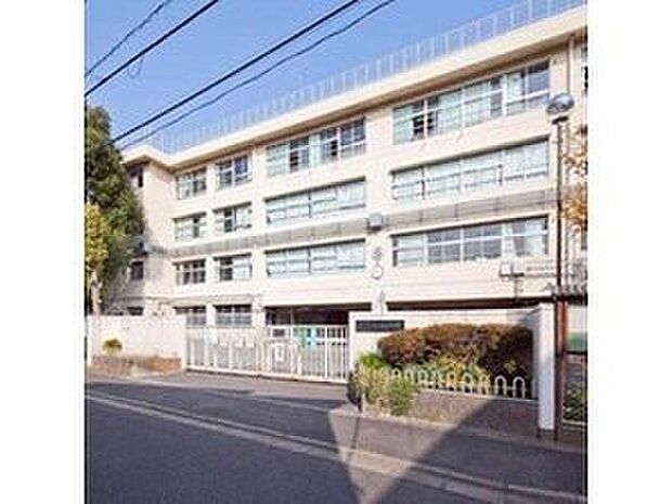 世田谷区立上祖師谷中学校（約1,700m）