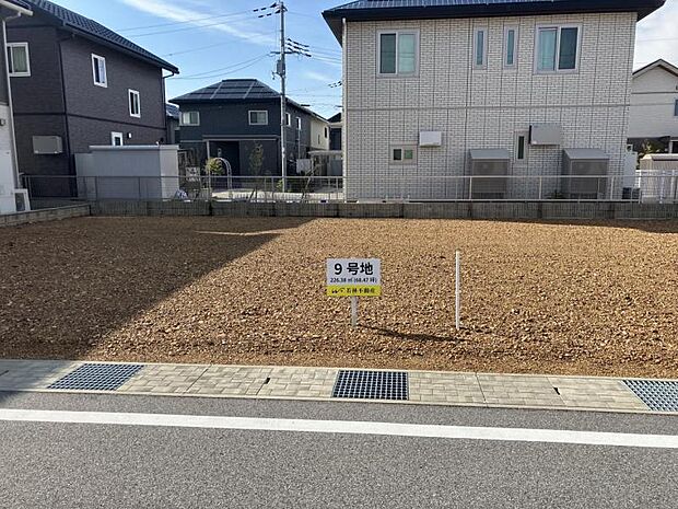 9号地 68坪とゆとりある面積で駐車計画が取りやすい敷地です。(2024.1撮影)