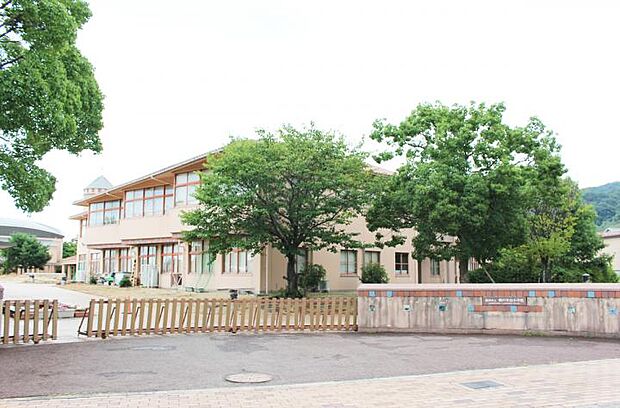 市立桃の木台小学校（約820m・徒歩11分）