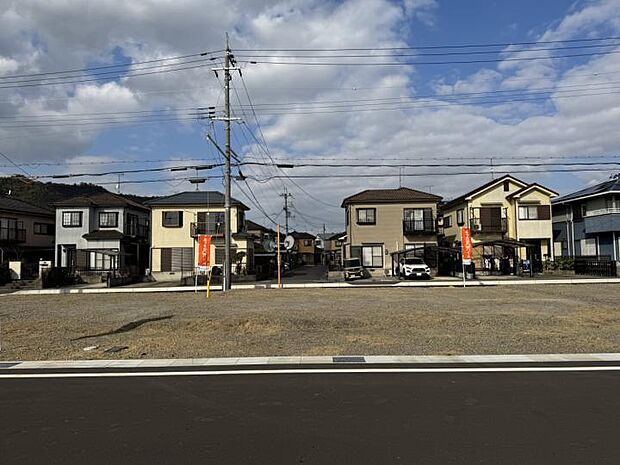 【110号地現地】プランを考えやすい61.27坪の整形地です。(2025.7撮影)