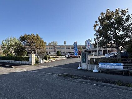 甲賀市立甲南中部小学校 1240m(16分)